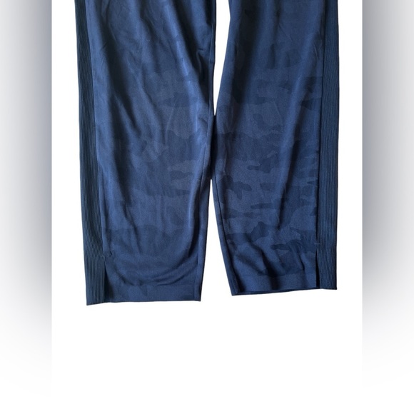 Athleta BROOKLYN ANKLE CAMO PANT size 6/P Navy - Picture 10 of 13